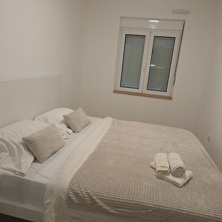 Expo Airport Otel Surčin Kültér fotó