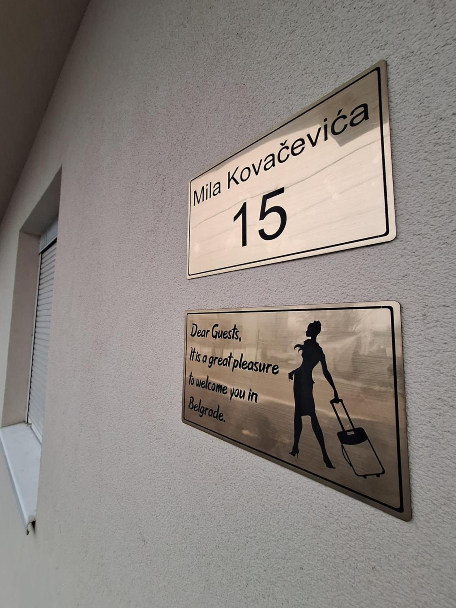 Expo Airport Otel Surčin Kültér fotó
